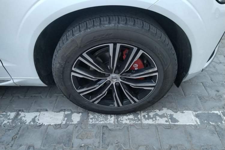 Used Volvo XC60 2022 B5 4x4 Smart Luxury Edition
