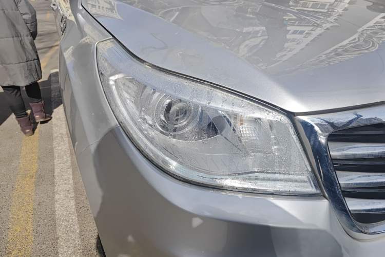 Used Haval H9 2015 2.0T Four-Wheel Drive Standard Model 7 Seats