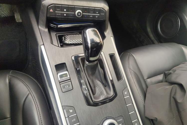 Used Wey VV7 2017 2.0T Ultra-Luxury Version