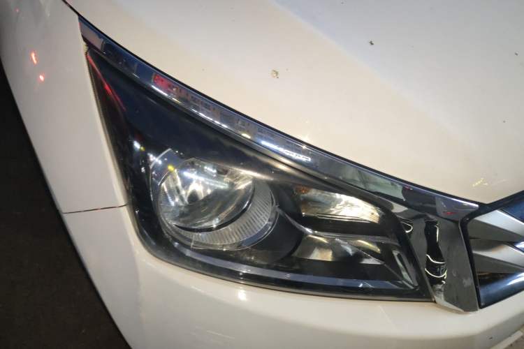 Used Venucia T70 2016 1.6L Manual Ruixing Edition Right Front Headlight