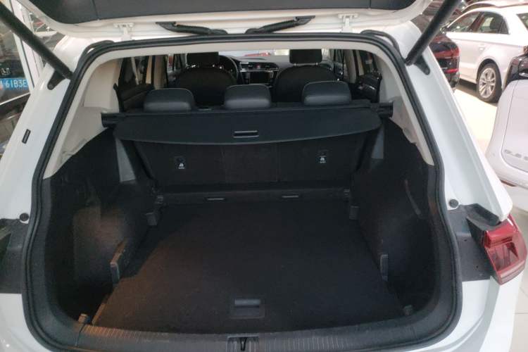 Used Volkswagen Tiguan L 2019 330TSI Automatic Two-Wheel Drive Smart Luxury Version China V Emission Standard