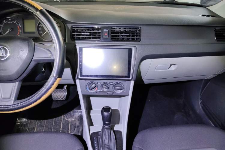 Used Skoda Rapid 2016 1.6L Automatic Front-Wheel Drive Model