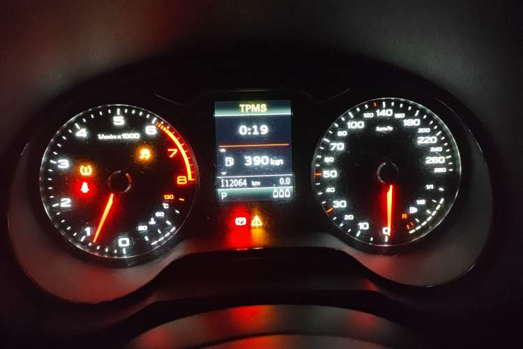 Used Audi A3 2014 Limousine 40 TFSI S line Comfort Model