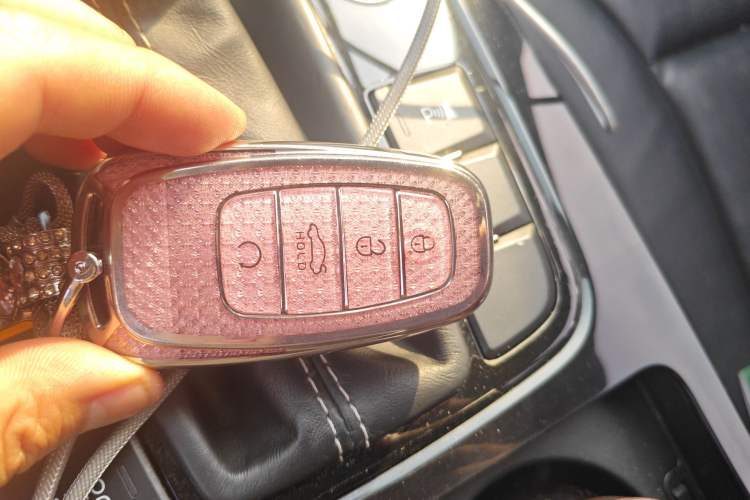 Used Hongqi H5 2019 30TD Smart Connect Dynamic Edition
