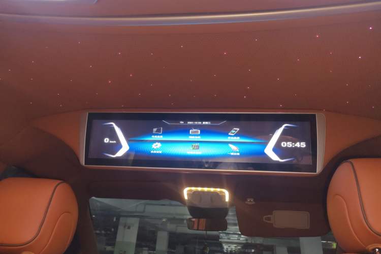 Used Mercedes-Benz Vito 2023 2.0T Elite Version 7 Seats
