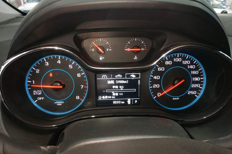 Used Chevrolet Cruze 2018 320 Automatic Pioneer Sunroof Edition Instrument Cluster