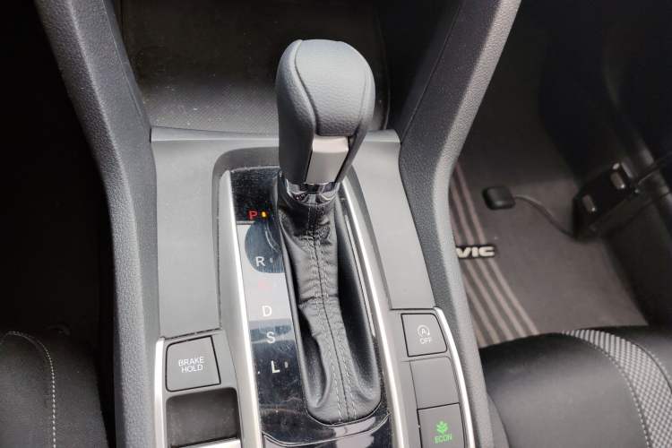 Used Honda Civic 2019 220TURBO CVT Dynamic Edition China VI Emission Standard Gear Lever