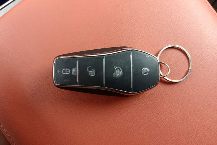 Used BYD Tang L 2025 EV 600KM All-Wheel-Drive LiDAR Flagship Model
