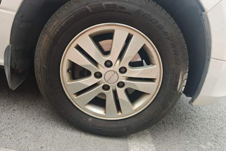 Used FORTHING Lingzhi PLUS 2021 2.0L Manual Standard Version CNG-Powered 9-Seater