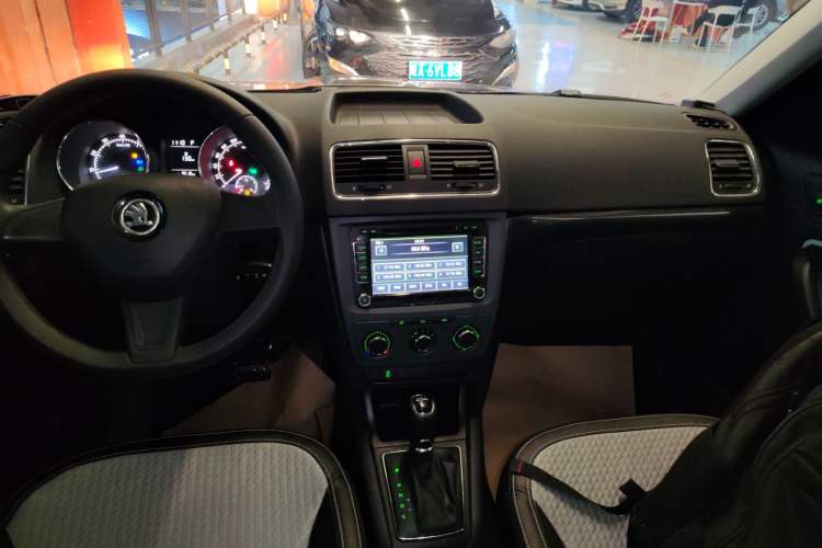 Used Skoda Yeti 2016 1.4TSI DSG Advanced Edition