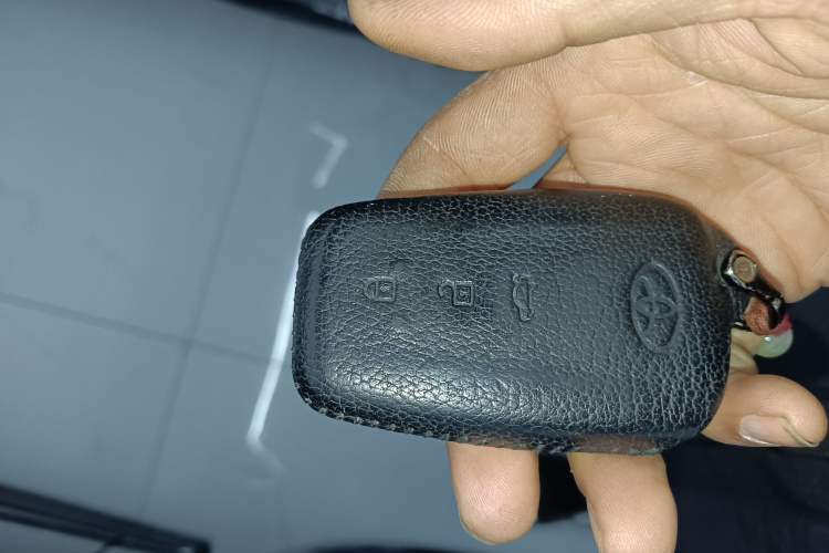 Used Toyota Camry 2021 2.5G Luxury Edition
