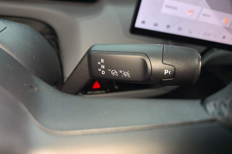 Used Zeekr MIX 2025 Intelligent Driving Version
