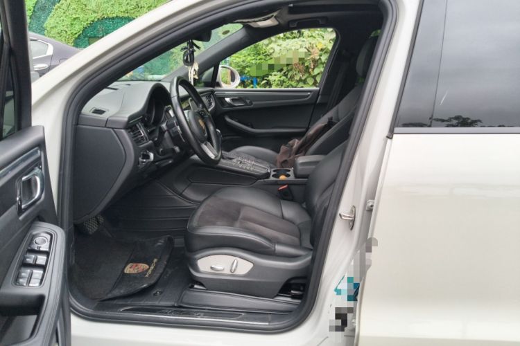 Used Porsche Macan 2018 Macan 2.0T Left Front Seat