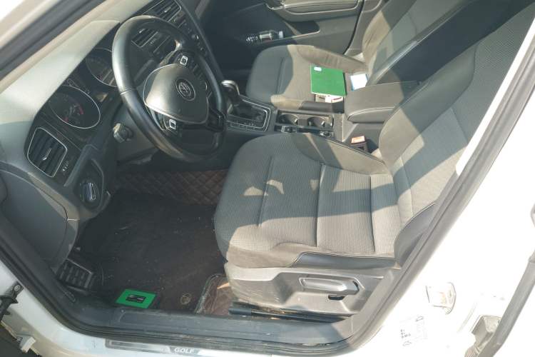 Used Volkswagen Golf 2018 230TSI Automatic Comfort Model Left Front Seat