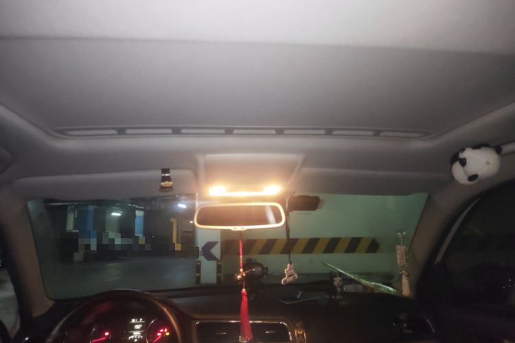 Used Volkswagen Gran Lavida 2013 1.4 TSI Automatic Luxury Model
