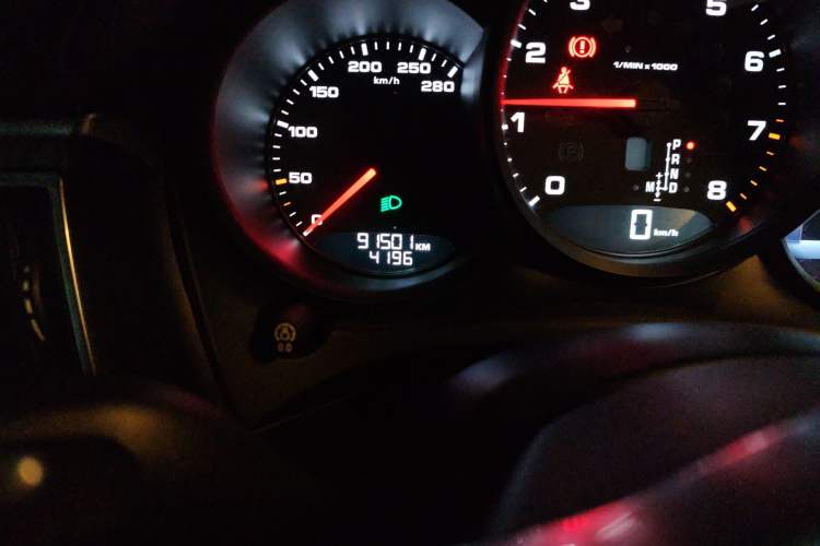 Used Porsche Macan 2017 Macan 2.0T Odometer Close Up