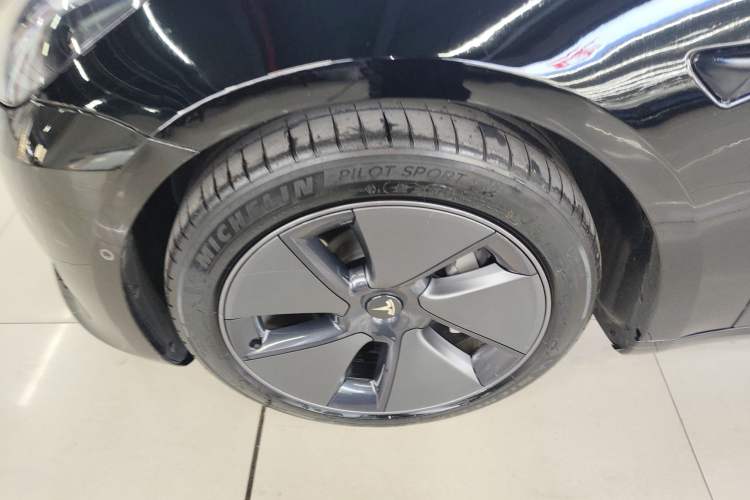 Used Tesla Model 3 2022 Rear-Wheel-Drive Version
