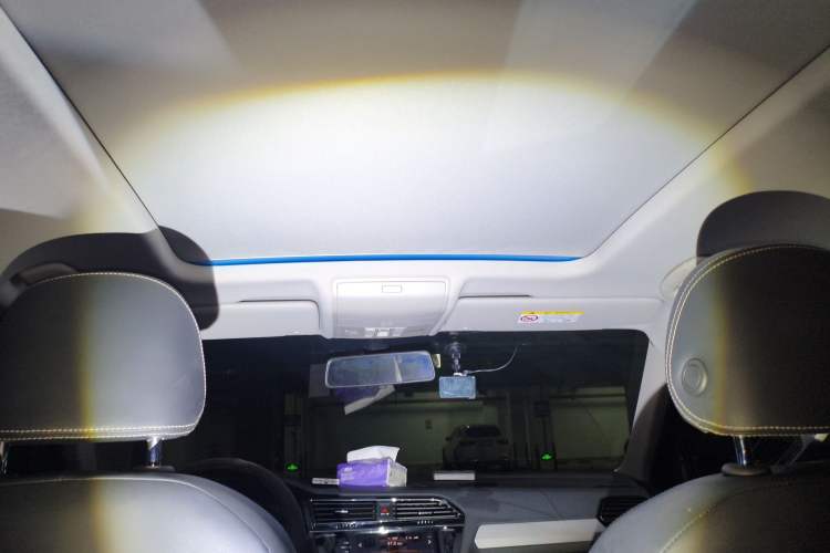 Used Volkswagen Tiguan L 2021 280TSI Automatic Two-Wheel Drive Smart Edition Headliner