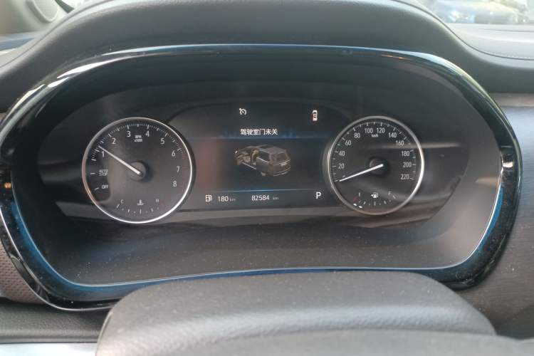 Used Buick GL8 2023 Land Executive Class Smart Enjoyment Model