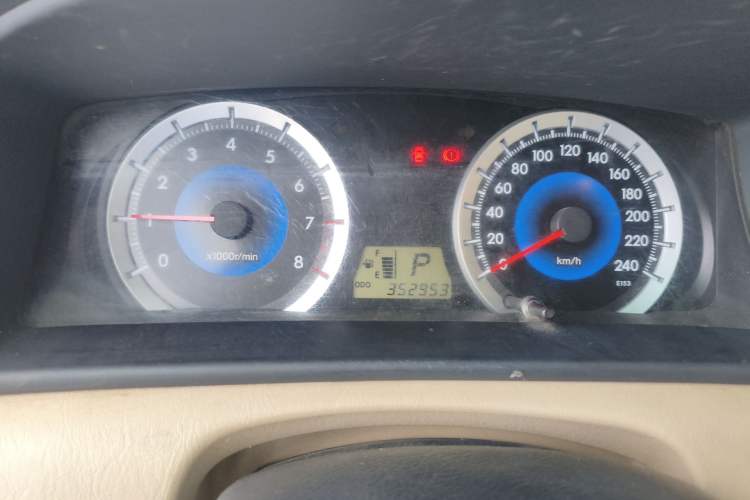 Used Toyota Corolla EX 2013 1.6L Automatic Luxury Edition