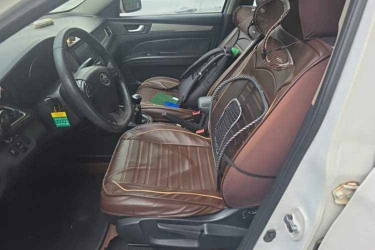 Used Bestune B30 2016 1.6L manual luxury version Left Front Seat