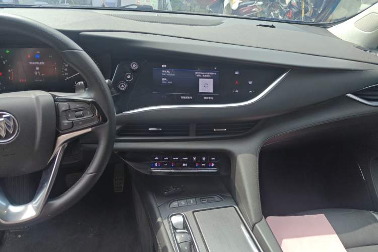 Used Buick Enclave 2022 652T Two-Wheel-Drive Prestige 7-Seater Audio And AC Panel