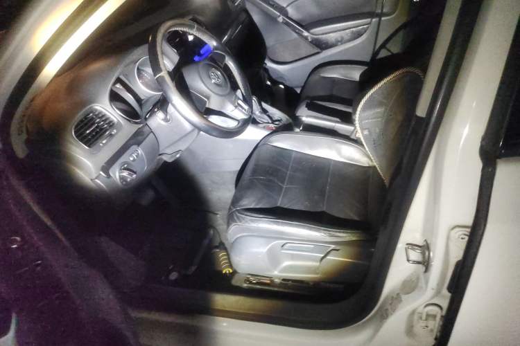 Used Volkswagen Golf 2012 1.4 TSI Automatic Comfort Edition Driver Seat