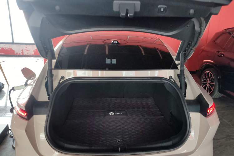 Used Nio ET5 2022 75 kWh