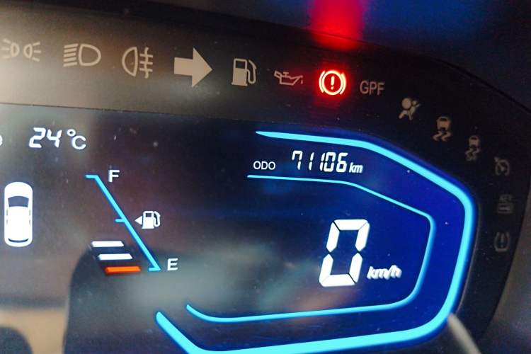 Used CHANGAN OSHAN A800 2019 1.6L Manual Comfort Model China VI Standard