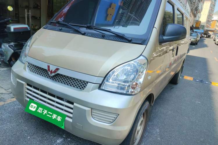 Used Wuling Rongguang EV 2020 Window-Sealed Basic Version 5 Seats 300 KM