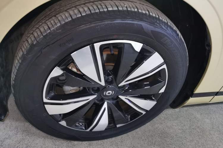 Used CHANGAN NEVO A07 2023 Range-Extended 200 Max Left Front Wheel Hub