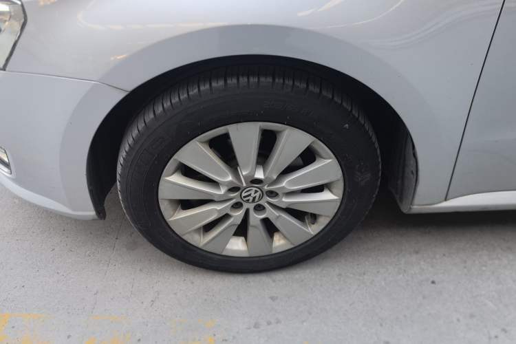 Used Volkswagen Lavida 2013 Restyled Classic 1.6L Automatic Comfort Edition