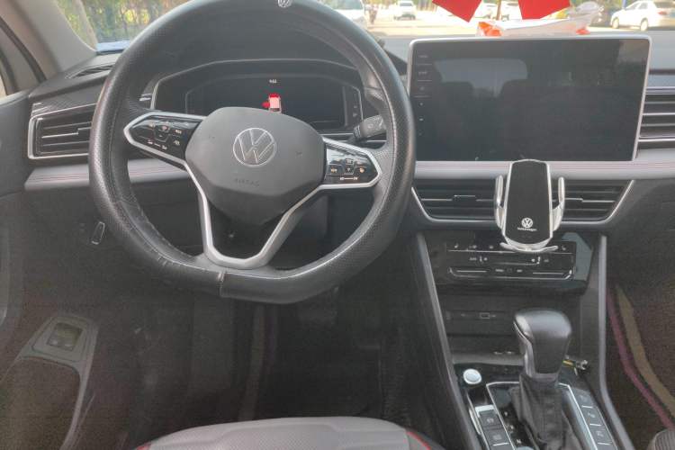 Used Volkswagen Tiguan L New Energy 2022 430 PHEV Plug-in Hybrid Flagship Edition Steering Wheel