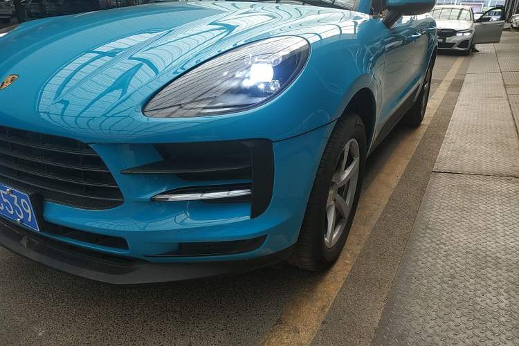 Used Porsche Macan 2018 Macan 2.0T Left Front Headlight