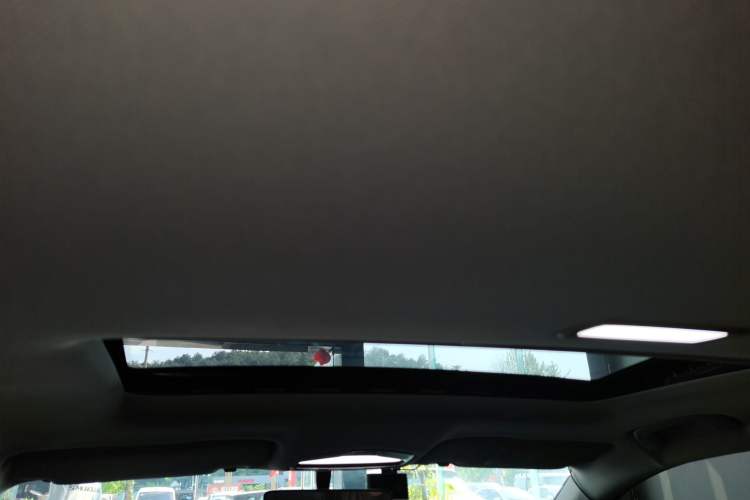 Used Geely Auto Emgrand 2025 4th Generation 1.5L CVT Luxury Version Headliner