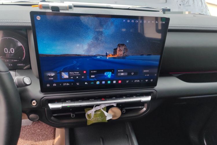 Used Tank 300 New Energy 2025 Hi4-T Audio And AC Panel