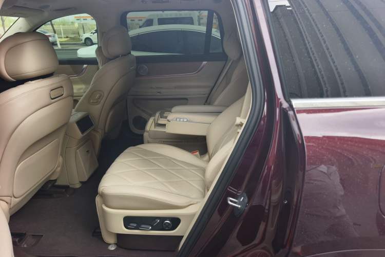 Used Hima AITO M9 2025 Extended-Range Ultra Version 52 kWh 6-Seater Left Rear Seat