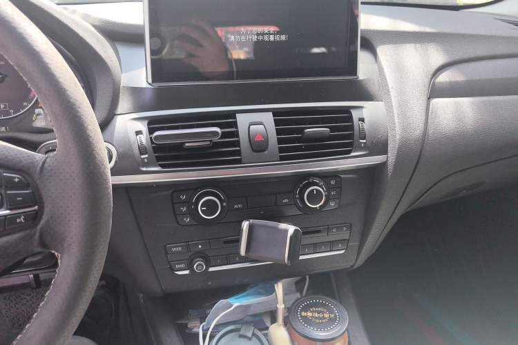 Used BMW X3 2016 sDrive20i Audio And AC Panel