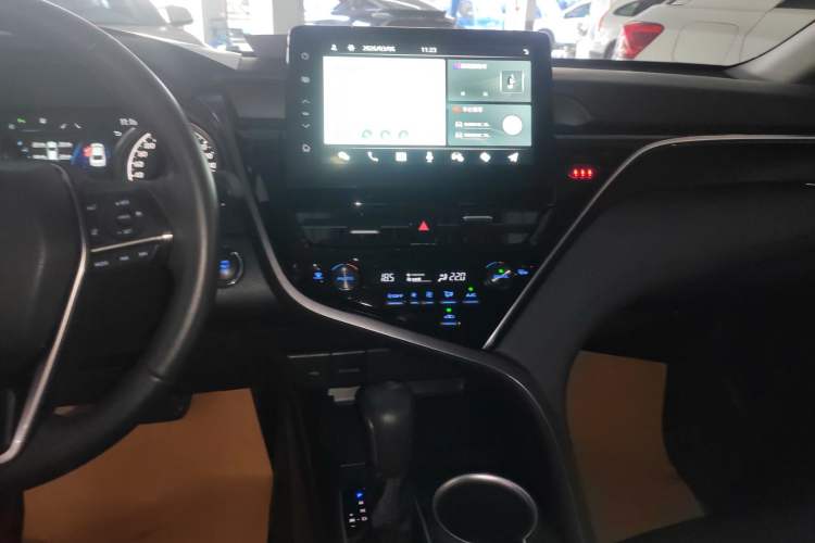 Used Toyota Camry 2021 2.0G Luxury Edition
