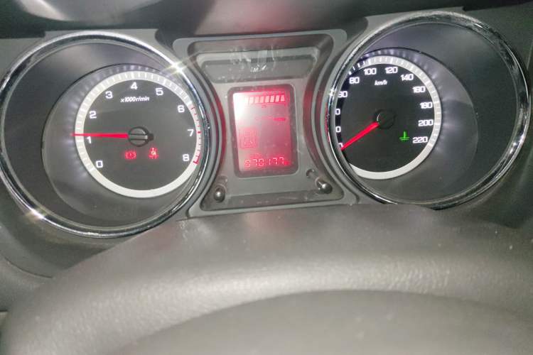 Used Dongfeng Aeolus A60 2012 1.6L Manual Luxury Model