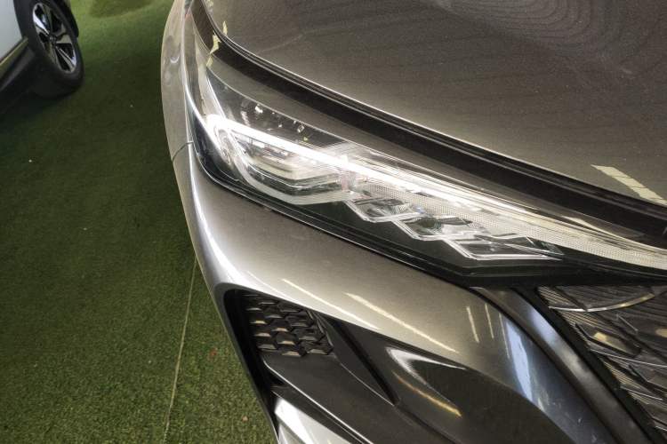 Used CHANGAN CS75 PLUS 2021 1.5T Automatic Luxury Version Right Front Headlight