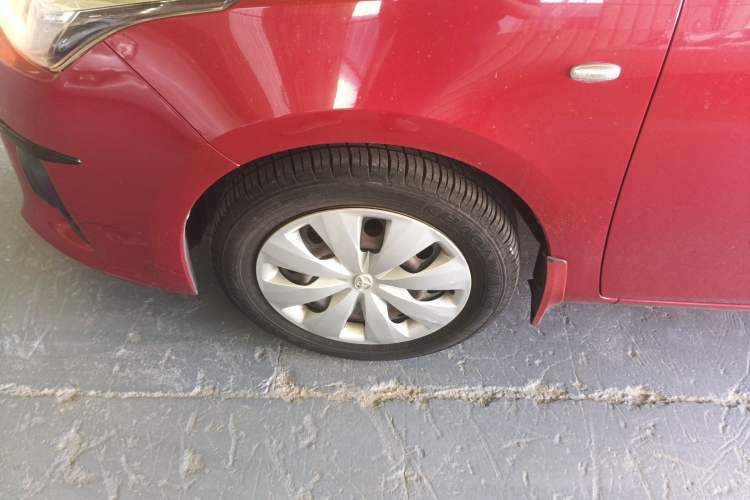 Used Toyota YARiS L Zhi Xuan 2015 1.5E Automatic Charm Edition
