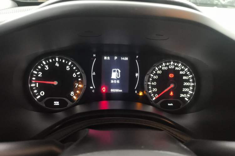 Used Jeep Renegade 2018 Connected Large Screen Version 180T Automatic High-Energy Edition