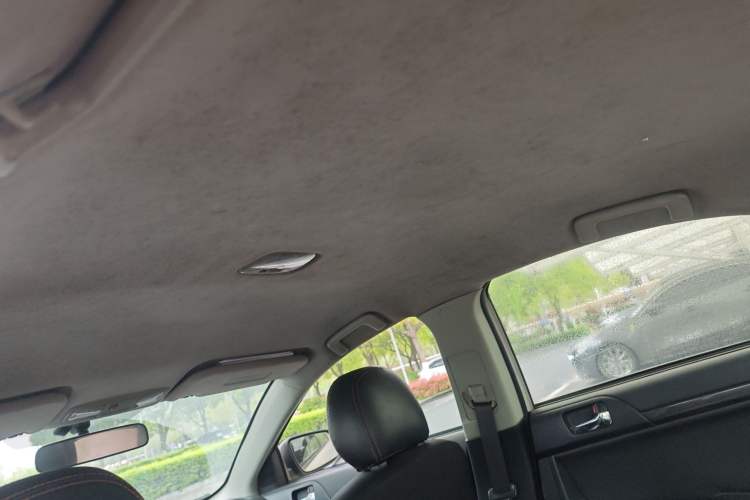 Used Mitsubishi Lancer EX 2011 Xiali Edition 2.0L Manual Comfort Model Headliner