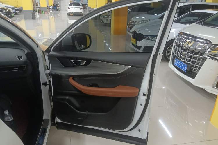 Used Chery Tiggo 8 PLUS 2021 290TGDI DCT Luxury Edition