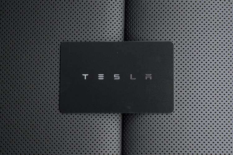 Used Tesla Model Y 2022 Long-Range All-Wheel-Drive Version