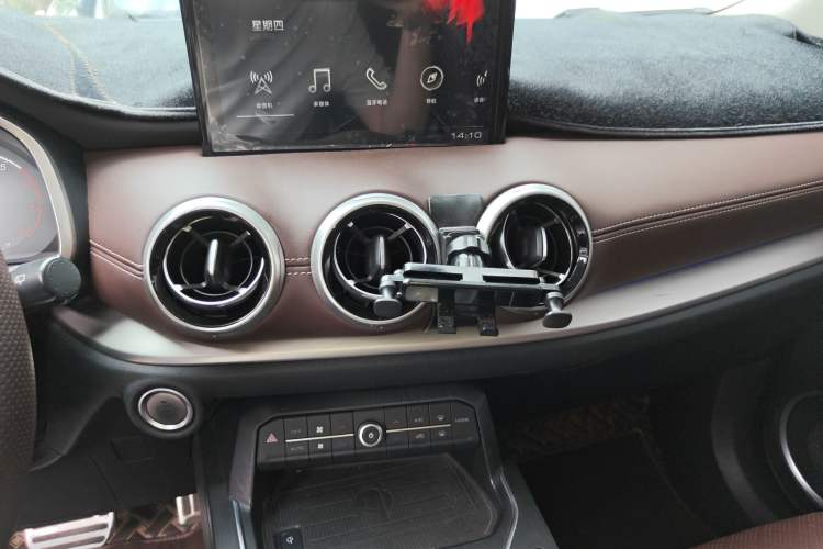 Used Wey VV6 2018 2.0T Two-Wheel Drive Flagship Version China V Standard