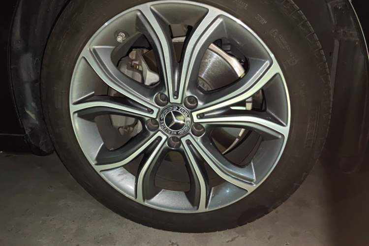 Used Mercedes-Benz E-Class 2023 Restyled E 300 L Sporty and Stylish Edition
