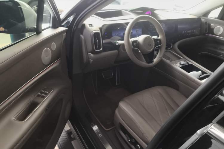 Used Hima AITO M9 2024 Range-Extended Ultra Version 52 kWh 5-Seater Model