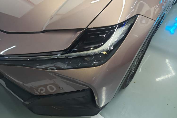 Used Toyota bZ3 2023 616 km Long-Range Premium
